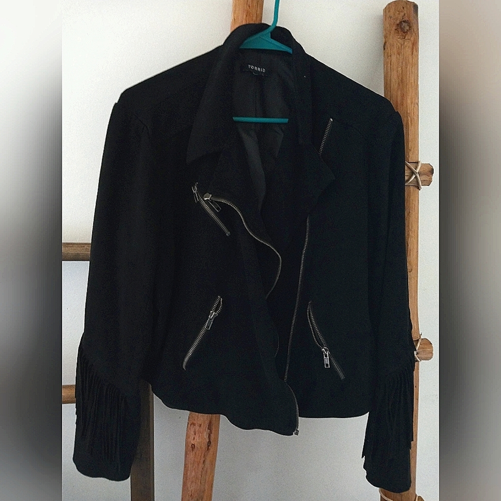 Size 3 used goth torrid jacket
